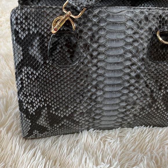 The Pelle Collection Python Purse - Picture 2 of 9